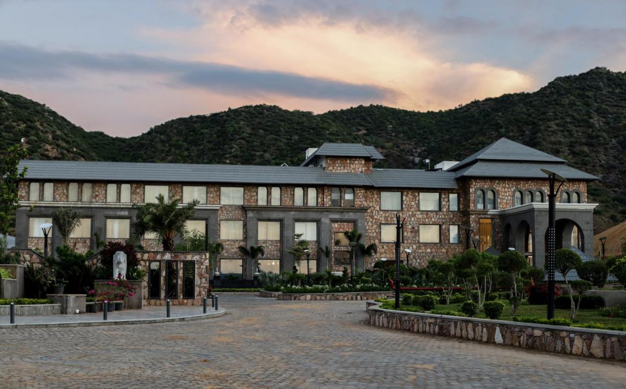 Pushkara Resort And Spa Ngoại thất bức ảnh